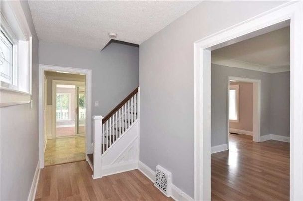 For Lease - 93 PARK Road Unit# Upper, Oshawa, Ontario - Photo 1