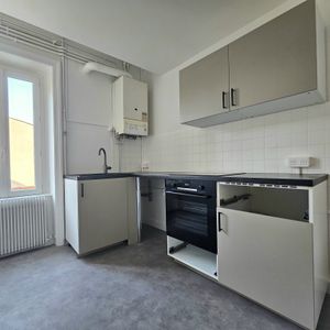 Location Appartement 2 pièces 40m² AUBIERE 63170 - Photo 2