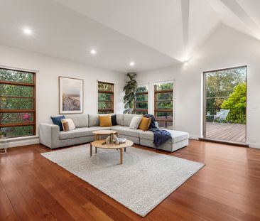 9 Great Valley Road, Glen Iris VIC 3146 - House For Rent | Domain - Photo 3