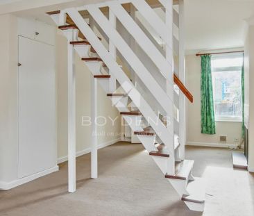 2 bedroom end of terrace house to rent - Photo 2