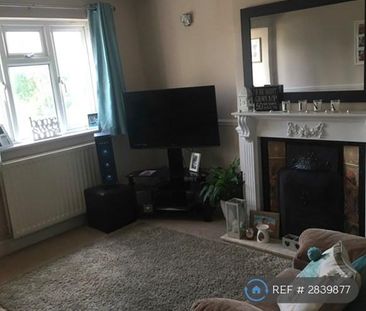 2 bedroom terraced house to rent - Photo 3