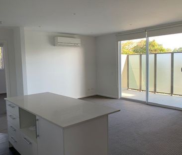 SUN DRENCHED 2 BEDROOM BEAUTY IN HOT SPOT! - Photo 5