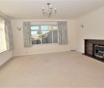 Rosehill Park, Emmer Green, Reading, RG4 - Photo 1