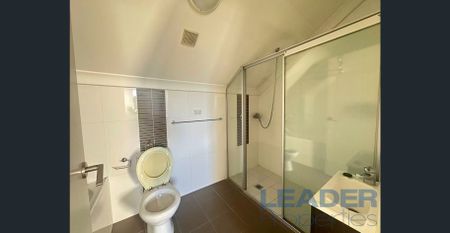 Huge one bedroom apartment Plus Study - Photo 5