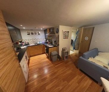 1 bedroom flat to rent - Photo 6