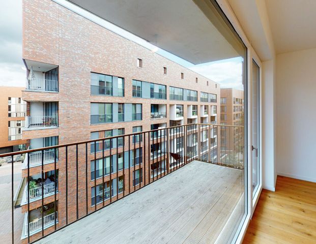 HafenCity: 2-Zimmer-Wohnung mit großem Balkon und Einbauküche zu vermieten - Foto 1