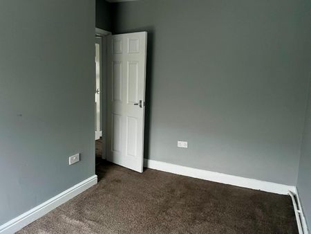 2 bedroom House To Let - Photo 4