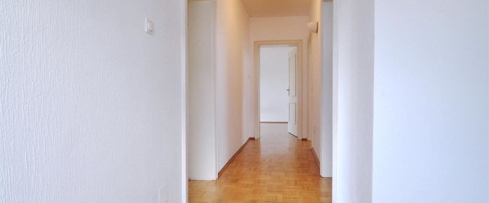 Familienhaus mit 3 Schlafräumen, großem Garten + Büro UG in Top Lage - Photo 1