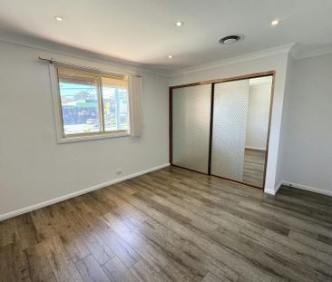 NEWLY RENOVATED TOWNHOUSE - Photo 3