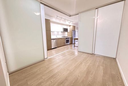 602-384 E 1st, Vancouver - Photo 5