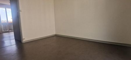 Location Appartement 3 pièces 59m² PERPIGNAN 66000 - Photo 3