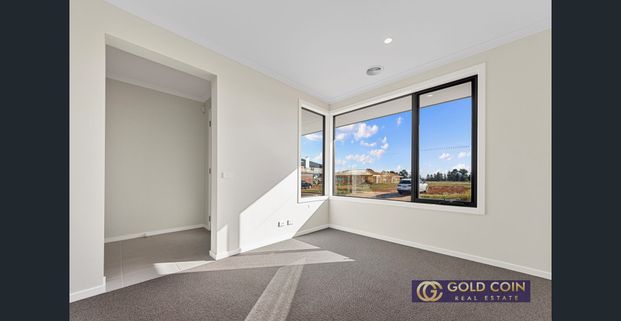 Stunning House For Lease - Photo 1