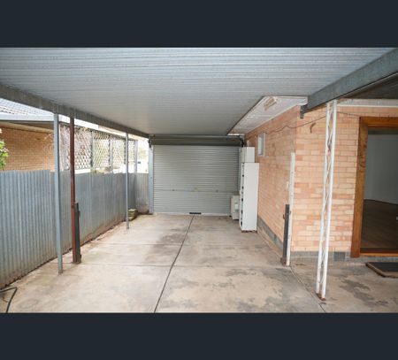8 Holme Street, Para Hills, SA 5096 - Photo 4