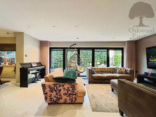 5 bedroom detached house to rent - Photo 1