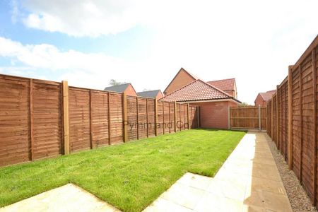 2 bedroom terraced house to rent - Photo 5