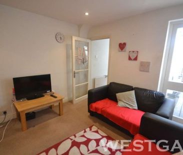 3 Bed - Queens Road, Reading - Photo 6