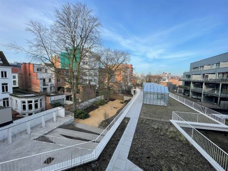 Nieuwbouwappartement met 2 slaapkamers, terras, parking en zonnepanelen! - Photo 3