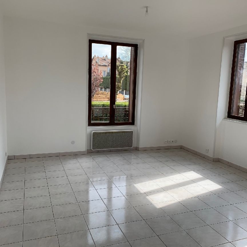 Location Appartement 1 pièce 29m² PONTAULT COMBAULT 77340 - Photo 1