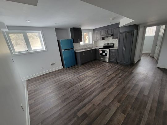 For Lease - 32 Westminster Circle Unit# Lower, Barrie, Ontario - Photo 1