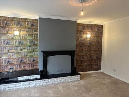 4 Galla Way, Rosehill, Newtownards, BT23 4JR - Photo 2