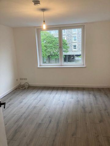 1 Bed Flat, Rose Street, AB10 - Photo 3