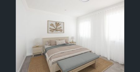 BEAUTIFUL FULLY RENOVATED FAMILY HOME IN EXCLUSIVE SOVEREIGN ISLAND - Photo 5