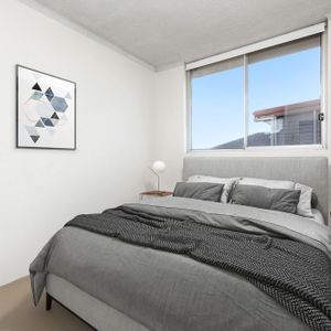 Bright two-bedroom apartment - Photo 2