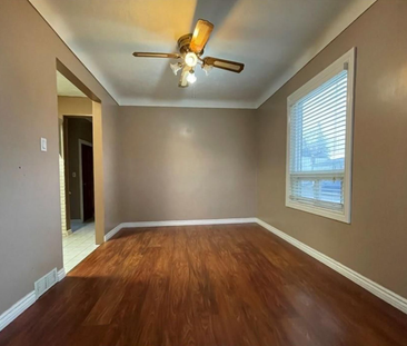 For Lease - 236 Beaver Street, Thorold, Ontario - Photo 3