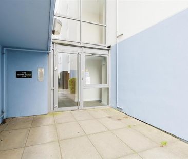 21 Horizon Buildings, 678 Shore Road, BT154HH, Belfast - Photo 3