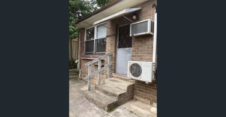 3-Bedroom Home with Front & Back Yard – Prime Hurstville Location - Photo 2