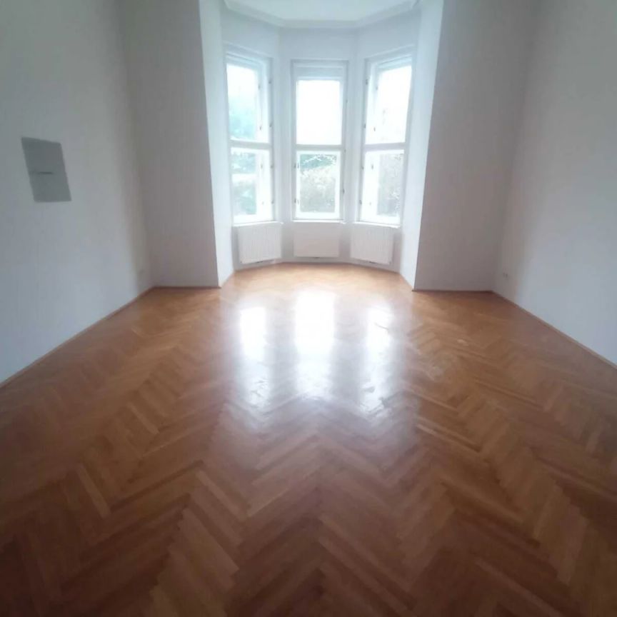 traumhafte Villenetage in einem sehr prächtigen, stilvollen Altbauhaus in bester Cottagelage gelegen! - Foto 1