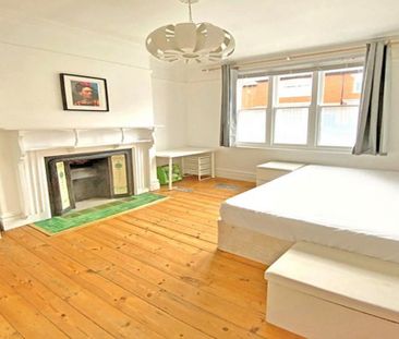 4 bedroom terraced house to rent - Photo 5