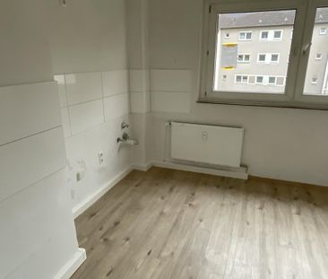 Gemütliche 2-Zimmer-Etagenwohnung in Duisburg  53,74 m² - Photo 1
