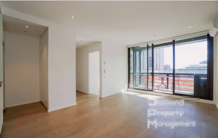 1 Bedroom*1002N - Photo 4