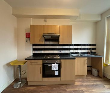 Prescot Road, Liverpool, Old Swan - Photo 2