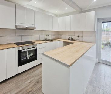 3 bedroom terraced house to rent - Photo 2