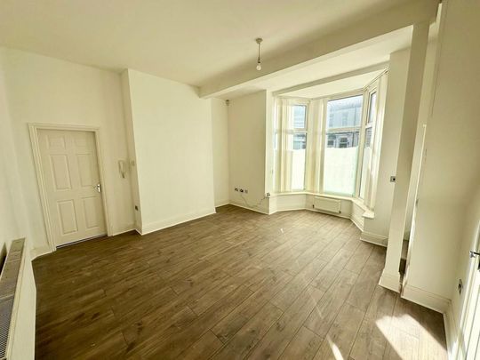 3 bedroom apartment to rent - Photo 1