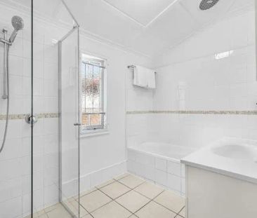 “Charm, Character with Convenience!” - Photo 2