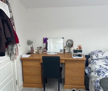 Room in a Shared Flat, Oakfield Road, E17 - Photo 3