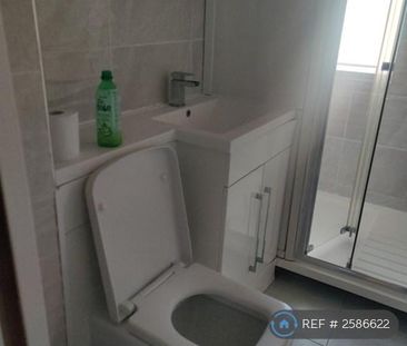 3 bedroom terraced house to rent - Photo 6