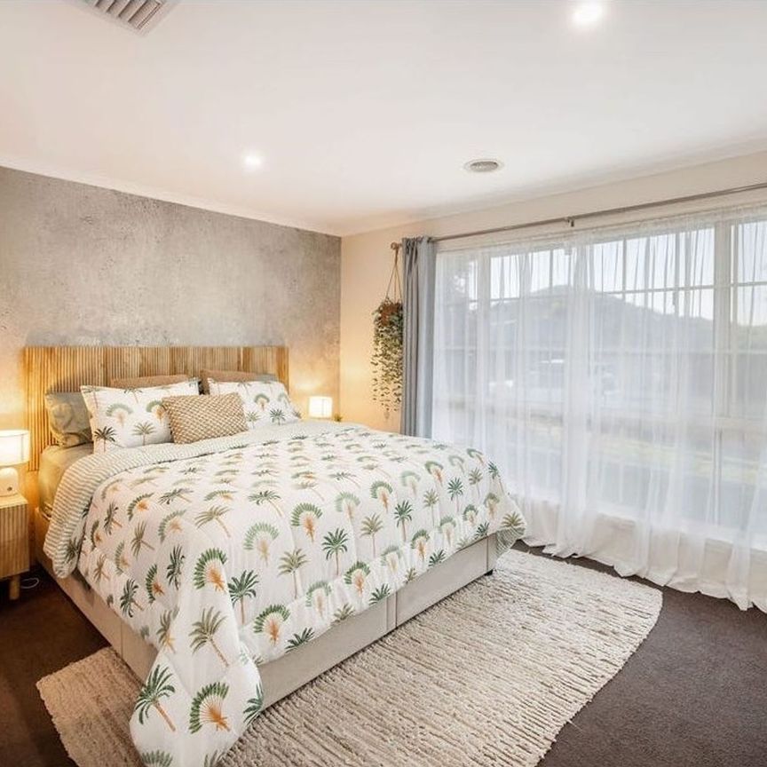 22 McLean Crescent, Wodonga - Photo 1