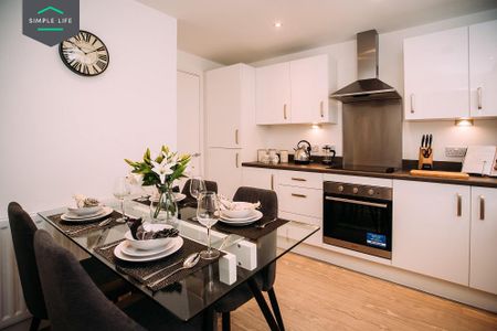 3 bedroom semi-detached house to rent - Photo 3