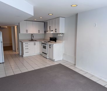 For Lease - 10 Wroxeter Avenue Unit# Lower, Toronto, Ontario - Photo 3