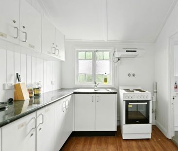 Two Spacious, Fully Furnished Rooms. Clean and well Located. Air Co... - Photo 1