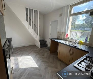 2 bedroom terraced house to rent - Photo 3