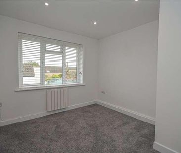 Cherry Orchard, Highworth, Swindon, Wiltshire, SN6 - Photo 4
