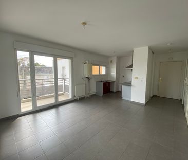 Location Appartement 2 pièces 43m² ORLEANS 45100 - Photo 2