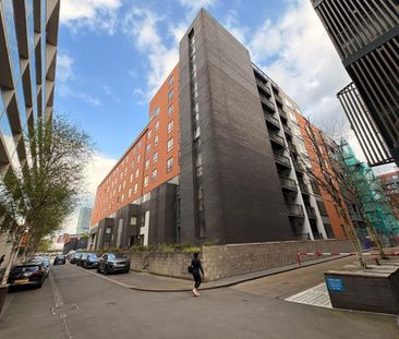 1 bedroom Flat To Let - Photo 1