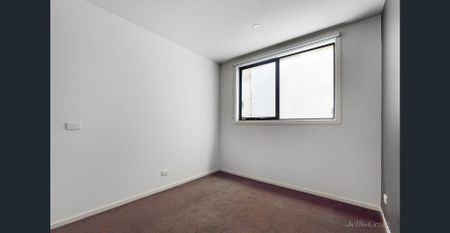 Lakeside Living! - Photo 4