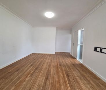 Renovated 3 bedroom home - Photo 1